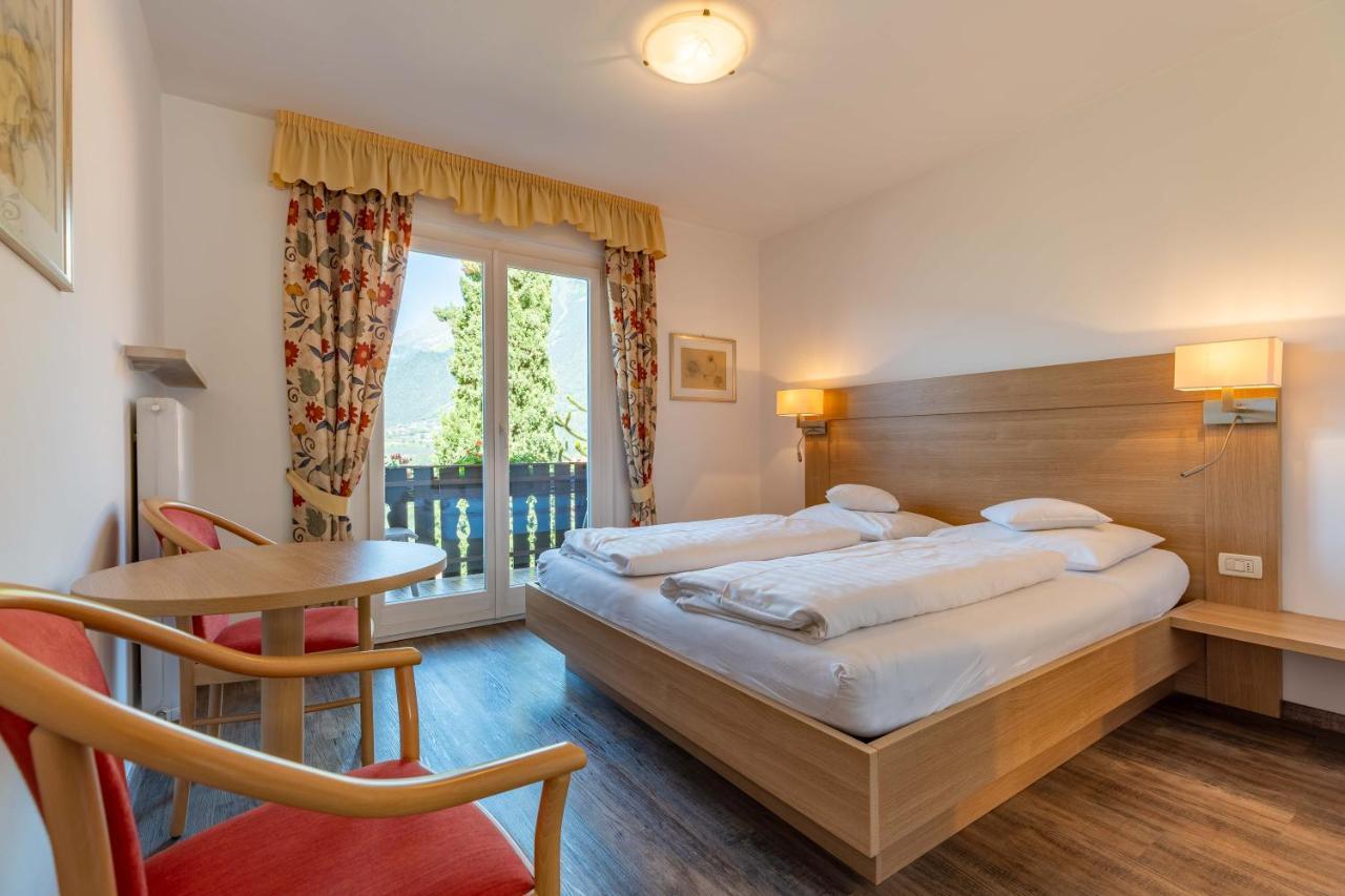 Garni Duerrenstein Hotel Schenna Exterior photo